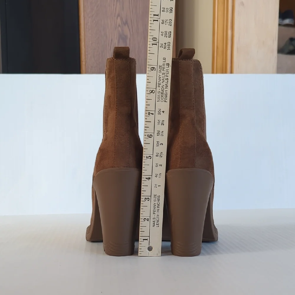 Nine West Ream Chunky Heel Suede Chelsea Ankle Boots 7M Brown - Picture 5 of 14